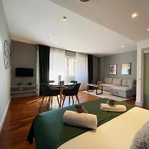 https://charming-studio-on-passeig-de-gracia.catalonia-hotels.com